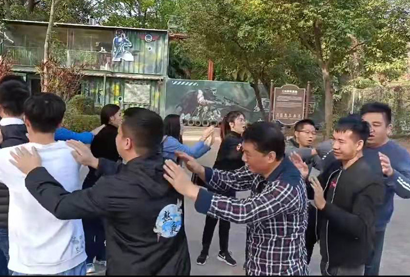 中美創(chuàng)力精英團隊?wèi)敉鈭F建活動-錘煉團隊協(xié)作精神 2 深圳中美創(chuàng)力實業(yè)有限公司 2